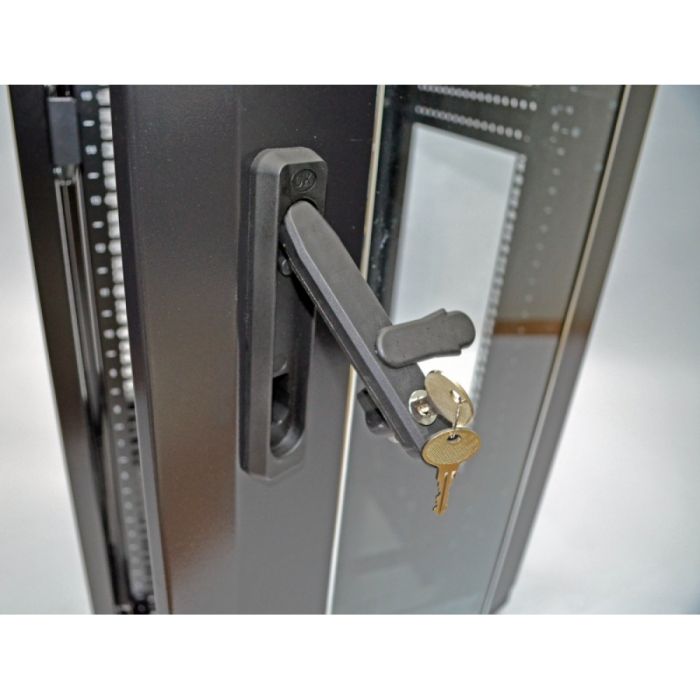 Шафа серверна CMS 28U 610 х 675 UA-MGSE2866MB посилена для мережевого обладнання