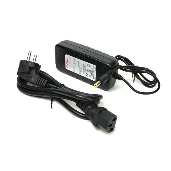 Блок живлення Faraday Electronics 60W/12V/5A (Довжина мережевого кабелю: 1 м, Довжина вихідного кабелю: 0.7 м)
