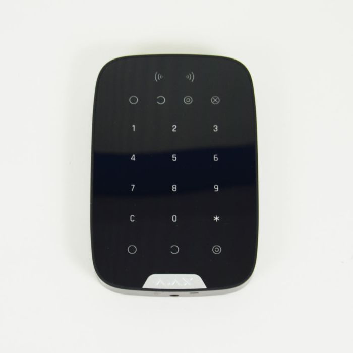 Бездротова сенсорна клавіатура Ajax Keypad Plus (8EU) black (розпродаж 844) зі зчитувачем карток Pass і брелоків Tag