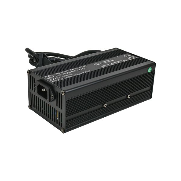 Зарядний пристрій (8А) 72V55AH для V9